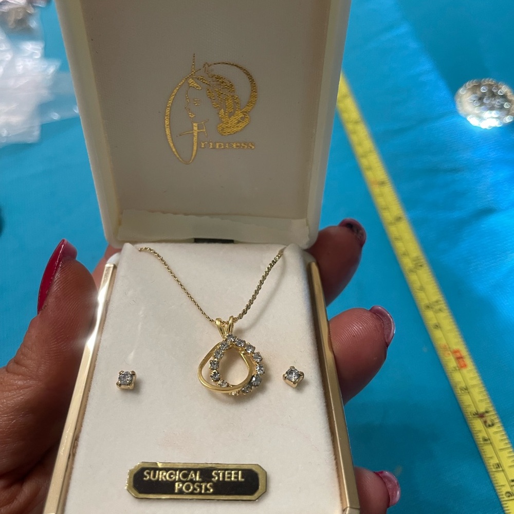 Vintage necklace and earrings